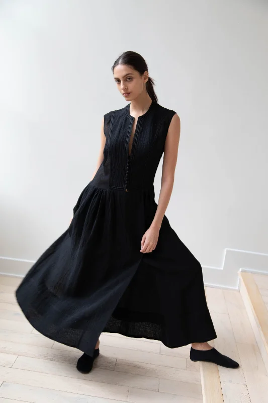 Zeus & Dione | Fermeli Dress in Black Halter Neckline Beach