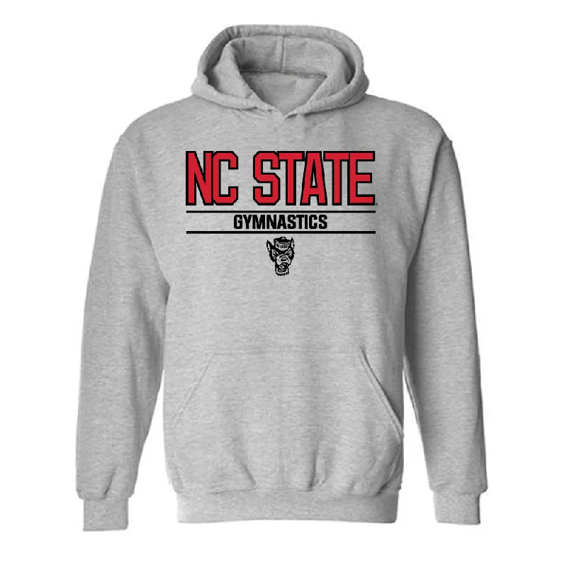 NC State - NCAA Women's Gymnastics : Raina Gandhi - Classic Shersey Hooded Sweatshirt Hoodie with Pattern Geometric Abstract