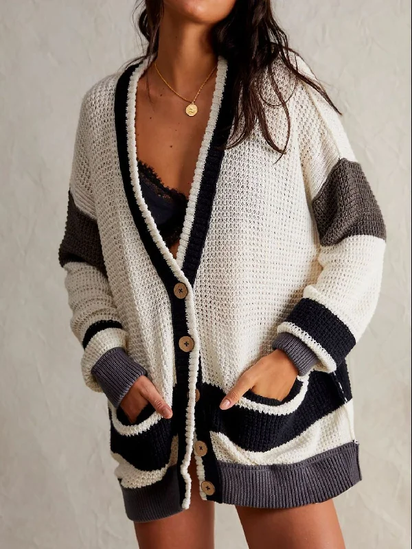 Hazel Blues® |  Pocketed Contrast V-Neck Long Sleeve Cardigan Houndstooth Herringbone Solid