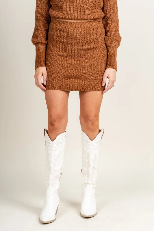 Knit sweater skirt cognac