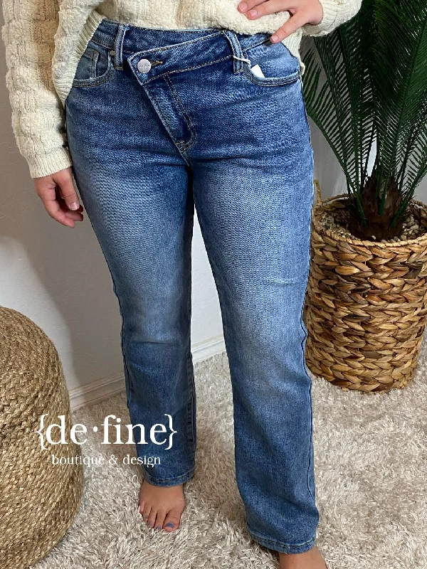 Risen High Rise Crossover Straight Jeans in Regular & Curvy