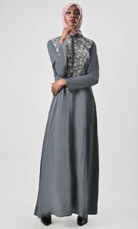 Sleeck Detail Embroidered Abaya