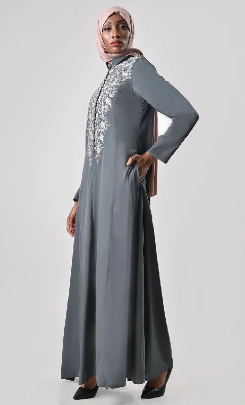 Sleeck Detail Embroidered Abaya